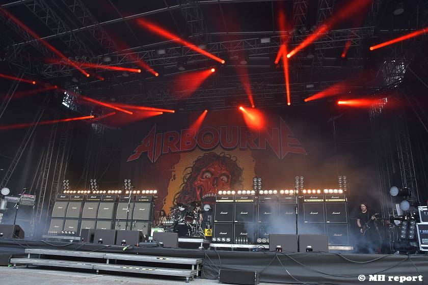Metalfest v Plzni: První den metalového svátku ovládli Hammerfall, Airbourne nebo Primal Fear