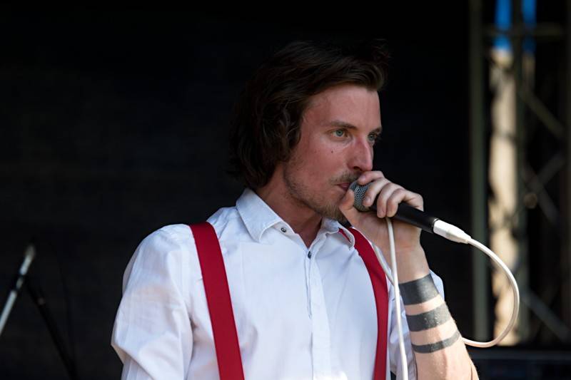 Okoř se šťávou (I.): Odpoledne diváky rozezpívali Rybičky 48, Wohnout nebo Sebastian