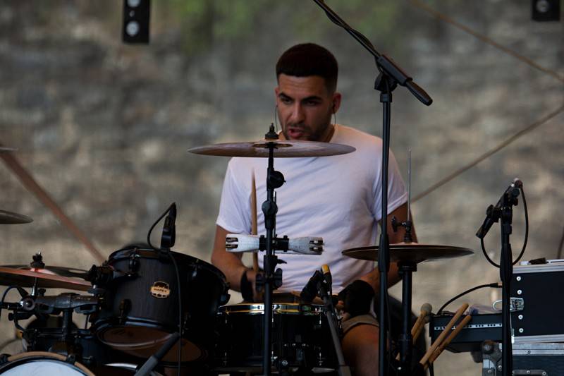 Okoř se šťávou (I.): Odpoledne diváky rozezpívali Rybičky 48, Wohnout nebo Sebastian