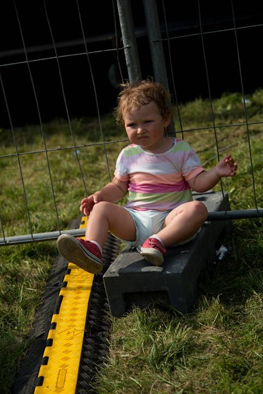 Okoř se šťávou (I.): Odpoledne diváky rozezpívali Rybičky 48, Wohnout nebo Sebastian