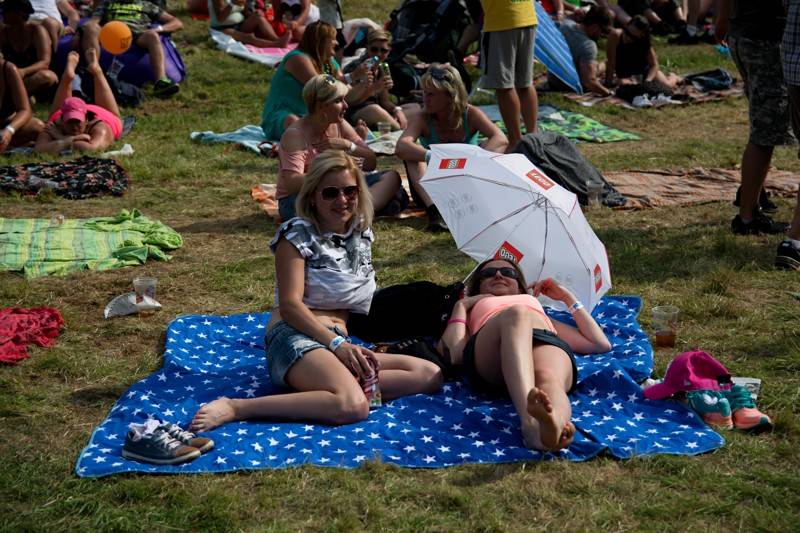 Okoř se šťávou (I.): Odpoledne diváky rozezpívali Rybičky 48, Wohnout nebo Sebastian