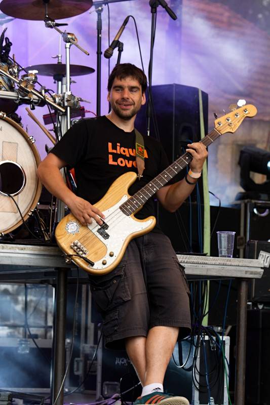 Okoř se šťávou (I.): Odpoledne diváky rozezpívali Rybičky 48, Wohnout nebo Sebastian