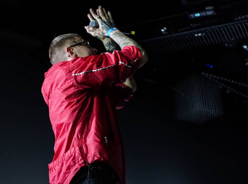 Vladimir 518 křtil v Roxy desku Ultra! Ultra!, předvedl výpravnou vizuální show