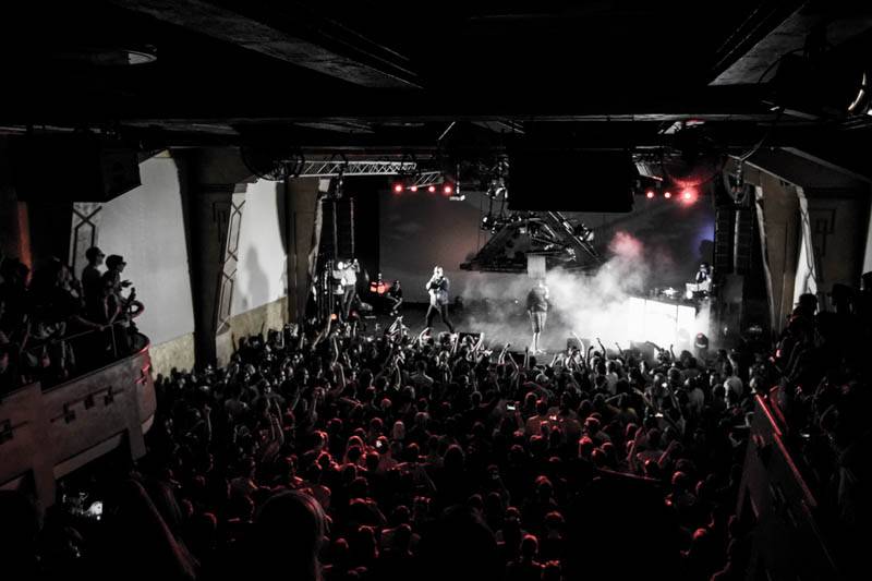 Vladimir 518 křtil v Roxy desku Ultra! Ultra!, předvedl výpravnou vizuální show