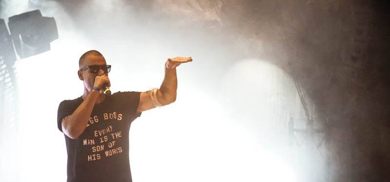 Vladimir 518 křtil v Roxy desku Ultra! Ultra!, předvedl výpravnou vizuální show