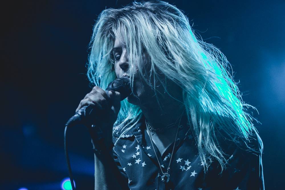 Strhující premiéra The Kills v Česku proběhla v Roxy