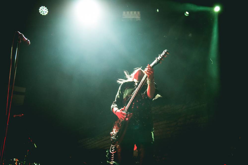 Strhující premiéra The Kills v Česku proběhla v Roxy