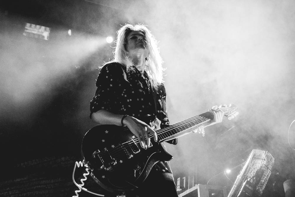 Strhující premiéra The Kills v Česku proběhla v Roxy