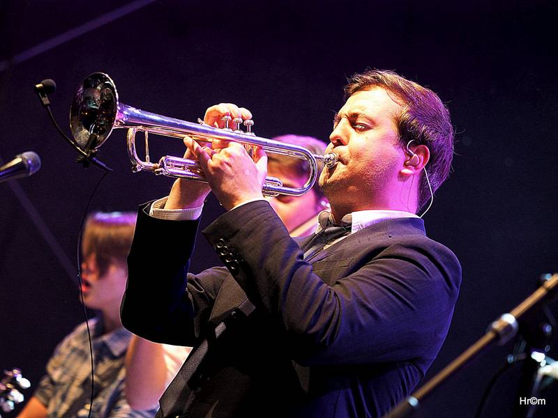 Jelen na Špilberku: S kapelou zpívaly na nádvoří hradu dva tisíce lidí