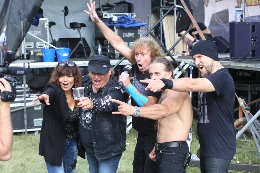 Na slavkovském Topfestu zahráli angličtí The Rubettes, Marta Jandová vystoupila i se zlomenou nohou