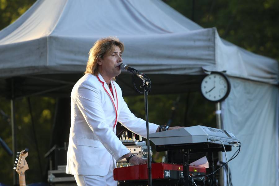 Na slavkovském Topfestu zahráli angličtí The Rubettes, Marta Jandová vystoupila i se zlomenou nohou