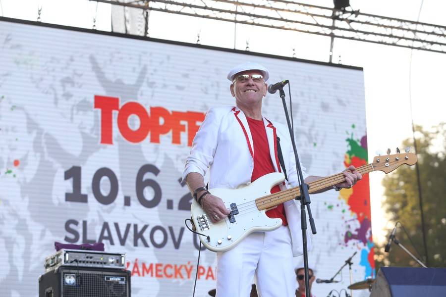 Na slavkovském Topfestu zahráli angličtí The Rubettes, Marta Jandová vystoupila i se zlomenou nohou