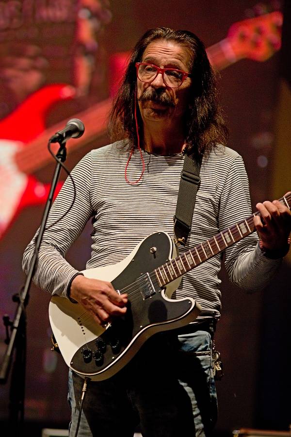 Písku se dotkli Marek Ztracený i Václav Neckář