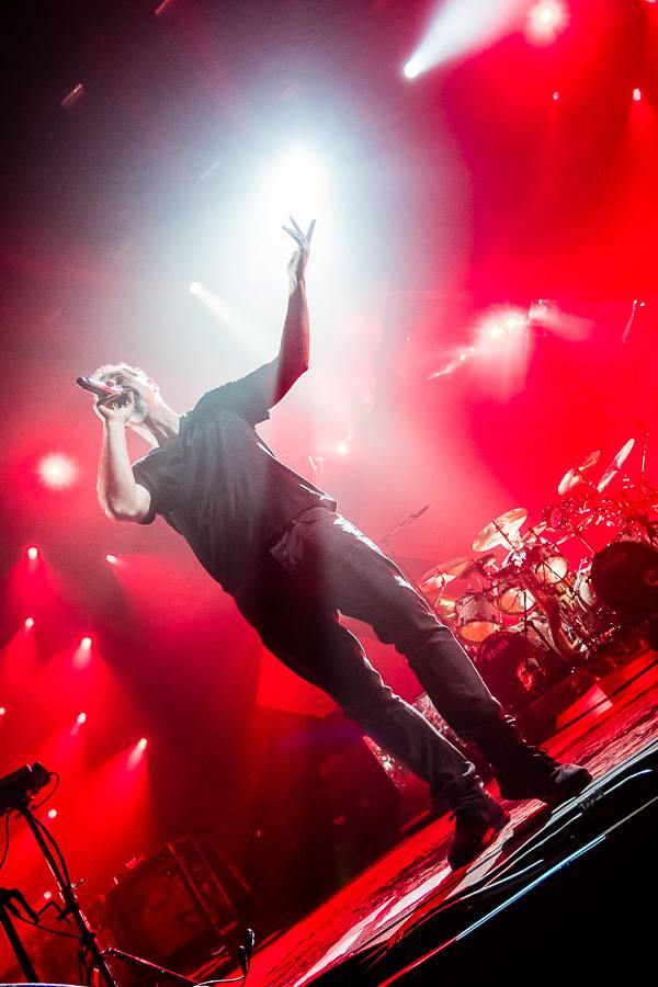 Navrátilci System Of A Down v Praze rozburáceli natřískanou O2 arenu