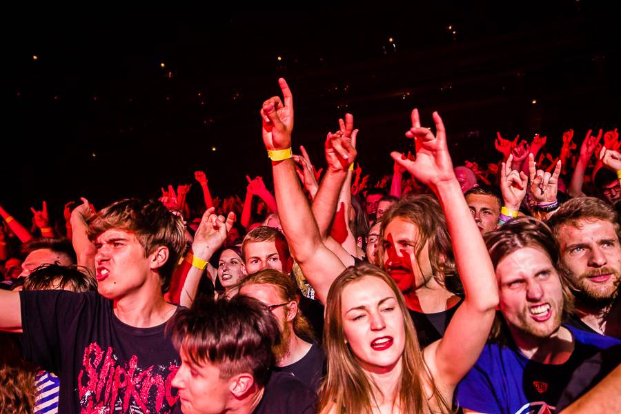 Navrátilci System Of A Down v Praze rozburáceli natřískanou O2 arenu