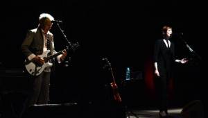 Suzanne Vega očarovala pražskou Archu jen hlasem a dvěma kytarami