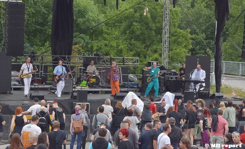 Tři sestry: Každý den Na kovárně a každý rok na open airu v Plzni