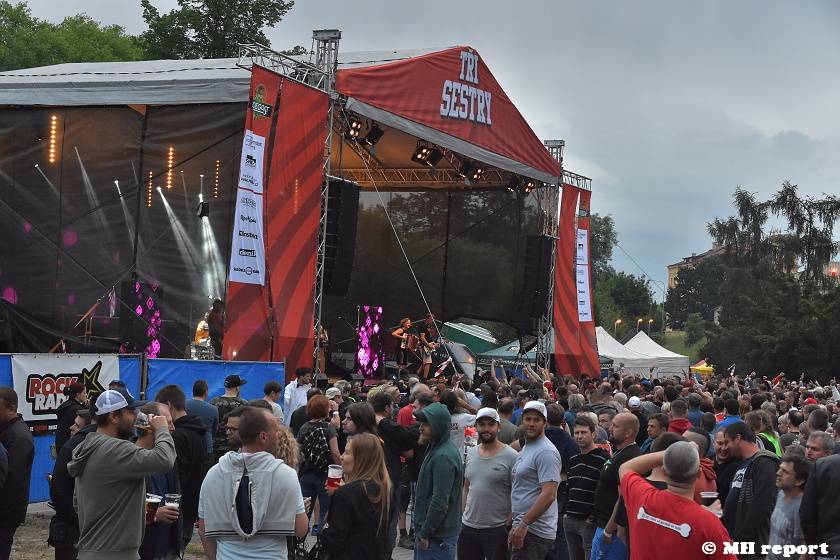 Tři sestry: Každý den Na kovárně a každý rok na open airu v Plzni