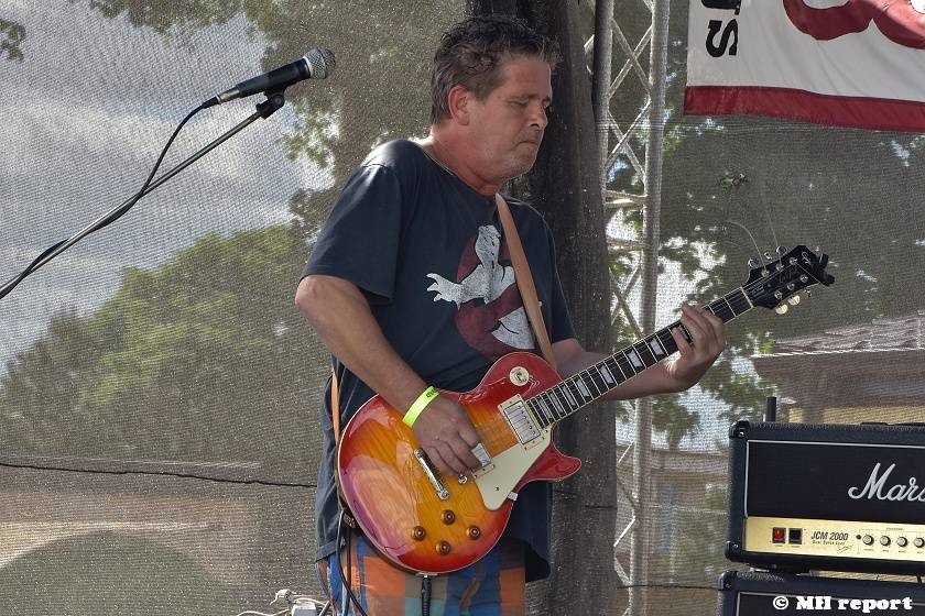 Vochov přivítal nový festival - Radovan Fest vol. 0 s kapelami Znouzectnost nebo Sex Deviants