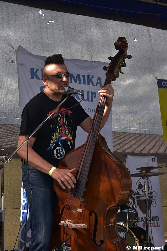 Vochov přivítal nový festival - Radovan Fest vol. 0 s kapelami Znouzectnost nebo Sex Deviants