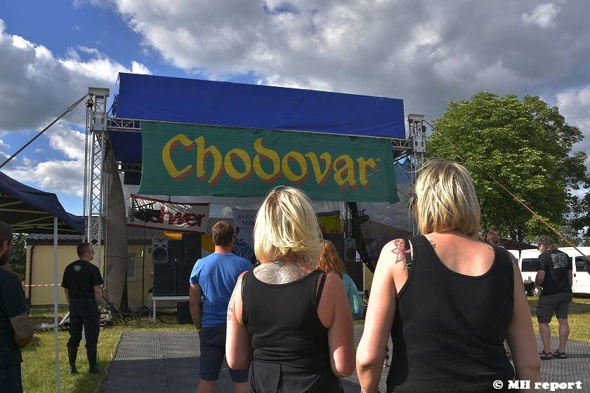 Vochov přivítal nový festival - Radovan Fest vol. 0 s kapelami Znouzectnost nebo Sex Deviants