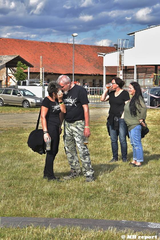 Vochov přivítal nový festival - Radovan Fest vol. 0 s kapelami Znouzectnost nebo Sex Deviants