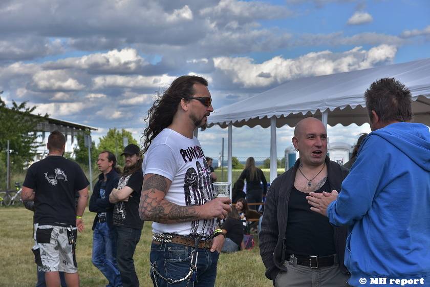 Vochov přivítal nový festival - Radovan Fest vol. 0 s kapelami Znouzectnost nebo Sex Deviants