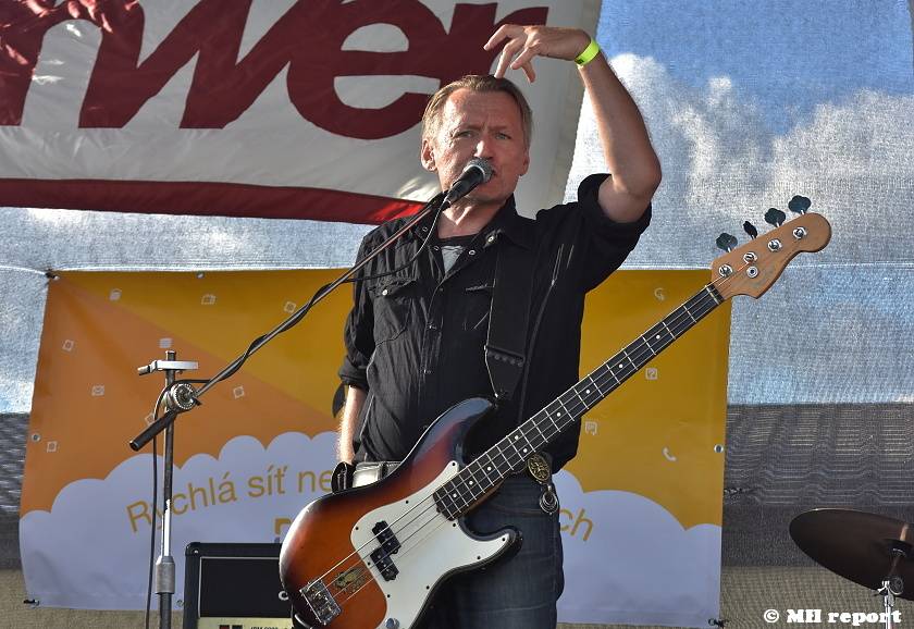 Vochov přivítal nový festival - Radovan Fest vol. 0 s kapelami Znouzectnost nebo Sex Deviants