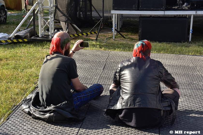 Vochov přivítal nový festival - Radovan Fest vol. 0 s kapelami Znouzectnost nebo Sex Deviants