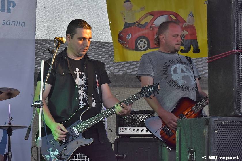 Vochov přivítal nový festival - Radovan Fest vol. 0 s kapelami Znouzectnost nebo Sex Deviants