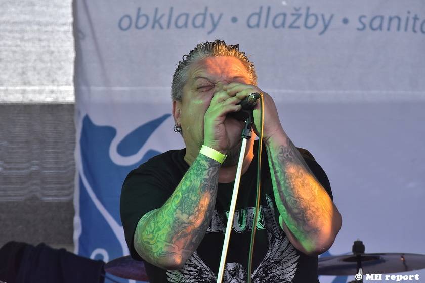 Vochov přivítal nový festival - Radovan Fest vol. 0 s kapelami Znouzectnost nebo Sex Deviants