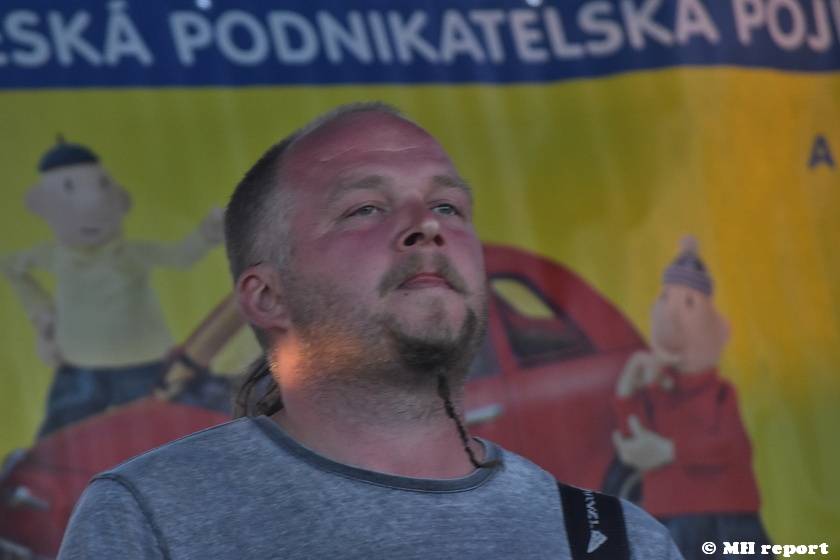 Vochov přivítal nový festival - Radovan Fest vol. 0 s kapelami Znouzectnost nebo Sex Deviants