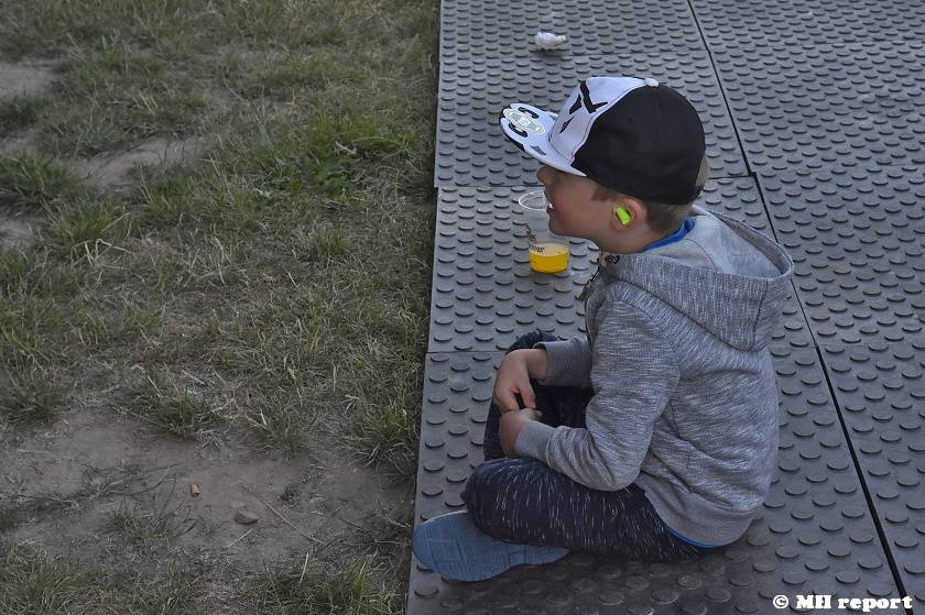 Vochov přivítal nový festival - Radovan Fest vol. 0 s kapelami Znouzectnost nebo Sex Deviants