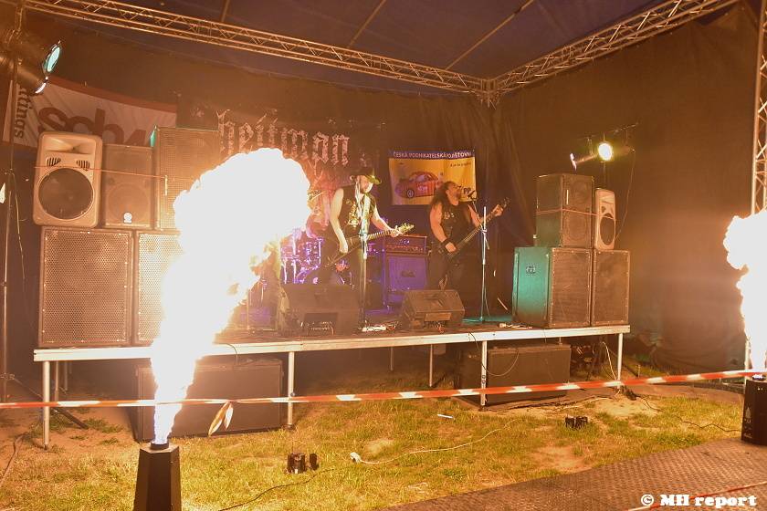 Vochov přivítal nový festival - Radovan Fest vol. 0 s kapelami Znouzectnost nebo Sex Deviants