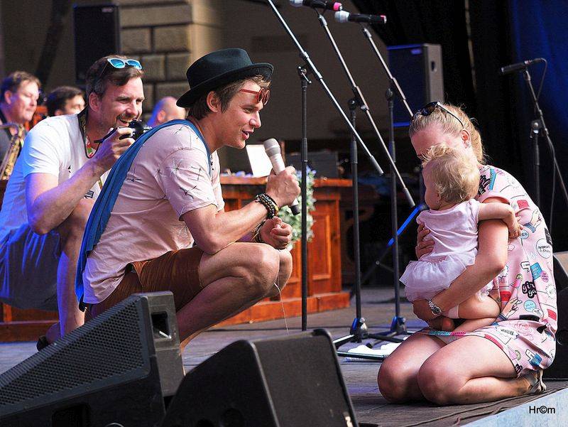 Vojta Dyk a B-Side Band rozvášnili publikum Smetanovy Litomyšle