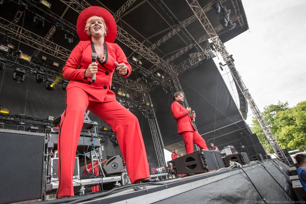 První den Metronome festivalu: Hlavní hvězdou byl Sting, vystoupili i Monkey Business nebo Ewa Farna