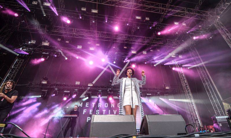 Pražský Metronome festival: Vedle Stinga publikum strhly i Ester Rada, jazzová Ewa Farna nebo Koala Voice