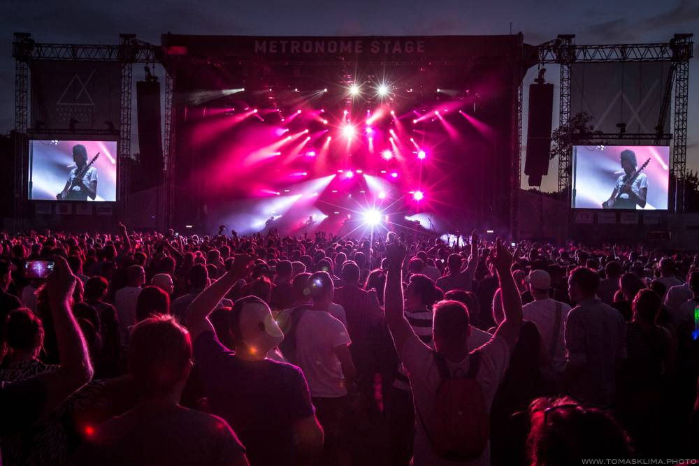 Metronome festival pokračoval s Kasabian, Lenny, Blood Red Shoes nebo Young Fathers
