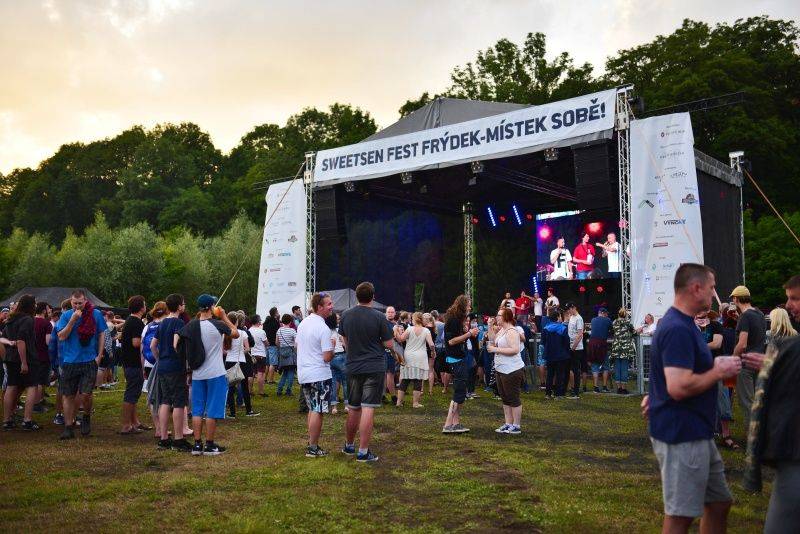 Sweetsen Fest ve Frýdku-Místku: David Stypka, Mirai a další podpořili charitativní festival