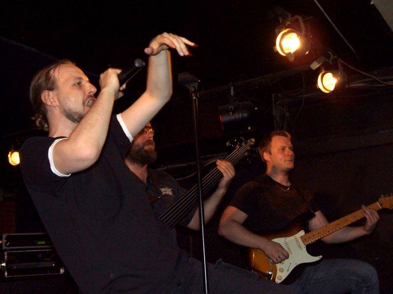 Beltaine jsou po osmi letech zpět na pódiích, ve Vagonu dováděli fanoušky k šílenství