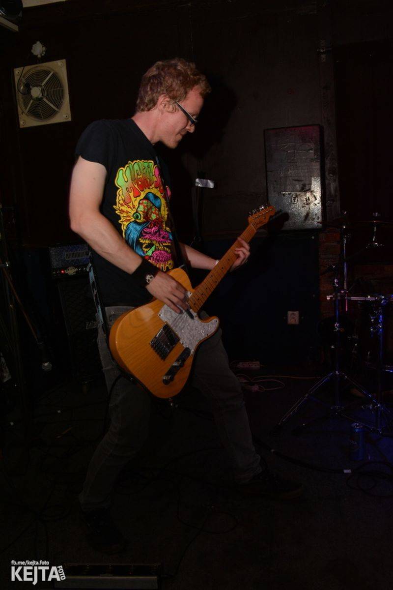 Za koule punk fest hostil v Modré Vopici SPS, The Fialky, Punk Floid i Houbu