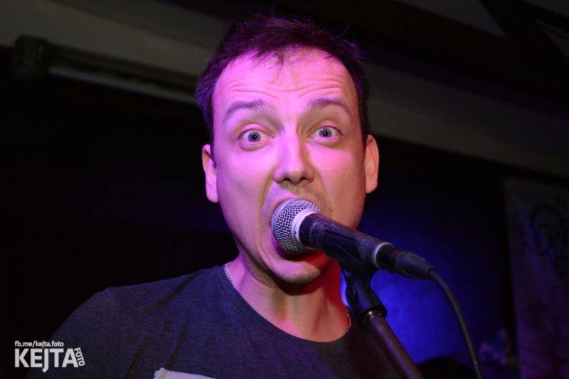 Za koule punk fest hostil v Modré Vopici SPS, The Fialky, Punk Floid i Houbu