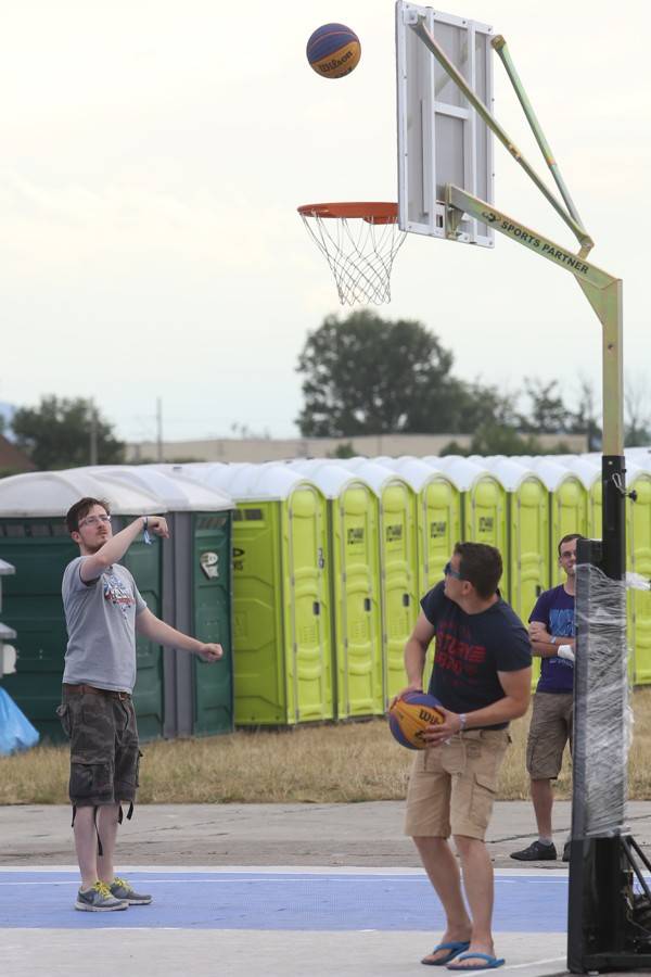TopFest v Piešťanech: Program prvního dne narušil vítr, Rag'N'Bone Man i Bastille hráli na menších pódiích