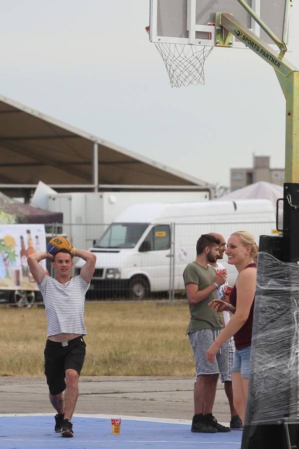 TopFest v Piešťanech: Program prvního dne narušil vítr, Rag'N'Bone Man i Bastille hráli na menších pódiích