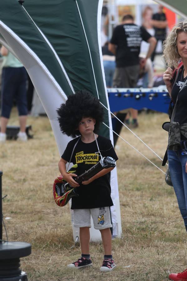 TopFest v Piešťanech: Program prvního dne narušil vítr, Rag'N'Bone Man i Bastille hráli na menších pódiích
