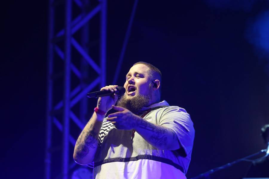 TopFest v Piešťanech: Program prvního dne narušil vítr, Rag'N'Bone Man i Bastille hráli na menších pódiích