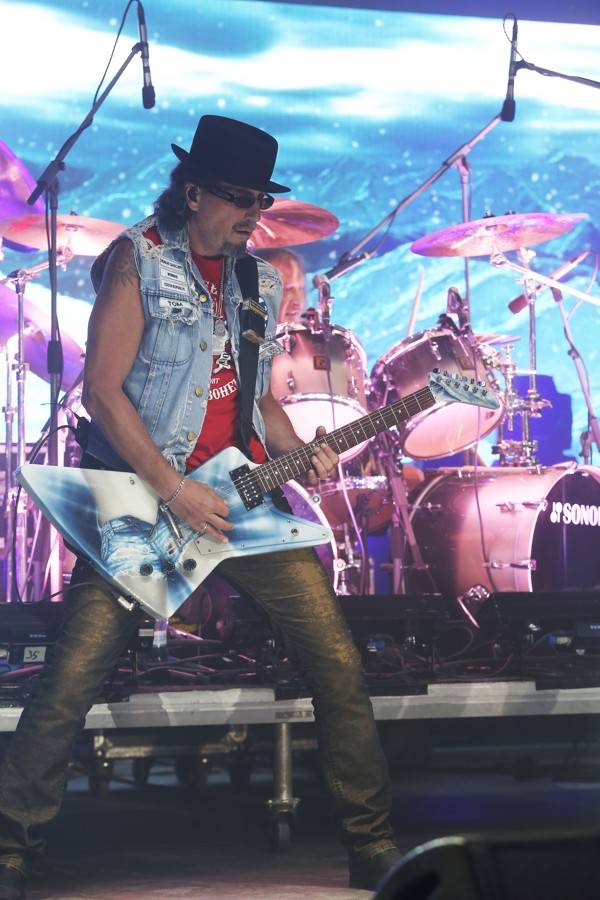 TopFest v Piešťanech: Druhému dni kralovali Kabát, Karel Gott nebo Amy Macdonald