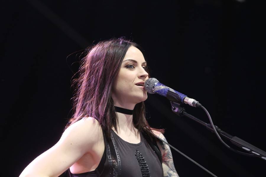 TopFest v Piešťanech: Druhému dni kralovali Kabát, Karel Gott nebo Amy Macdonald