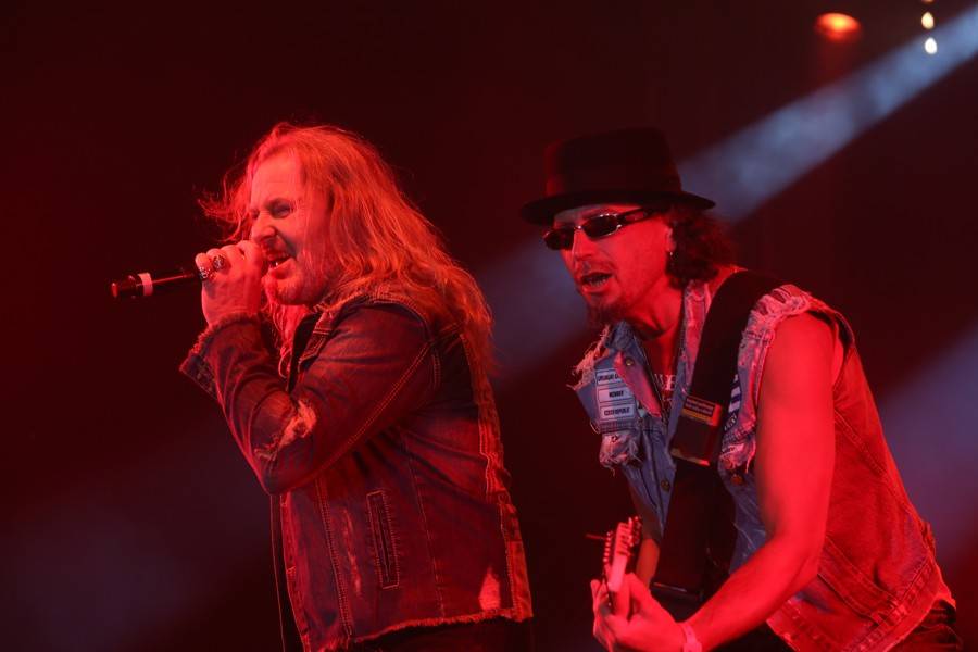 TopFest v Piešťanech: Druhému dni kralovali Kabát, Karel Gott nebo Amy Macdonald