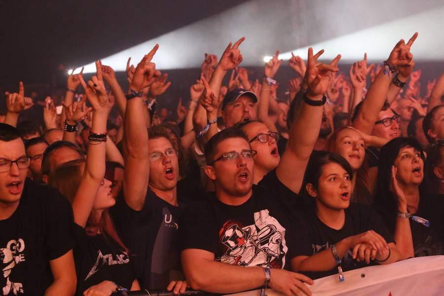 TopFest v Piešťanech: Druhému dni kralovali Kabát, Karel Gott nebo Amy Macdonald